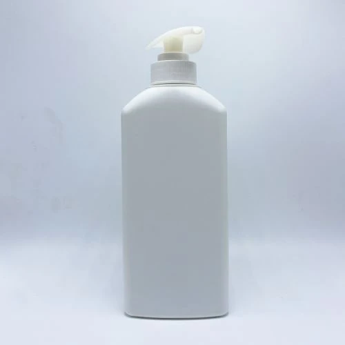 Shampoo Lotion in Pump Dispenser
